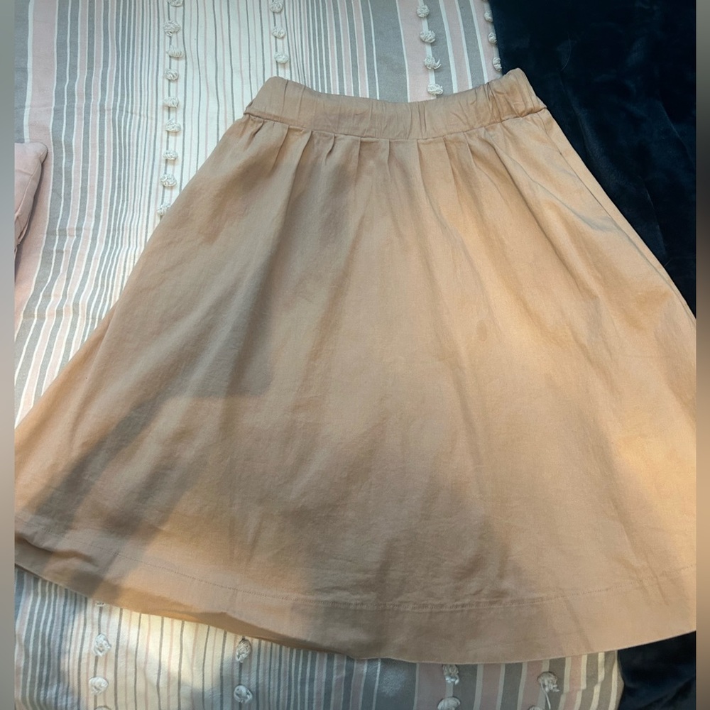 Elegant Tan Women's Skirt